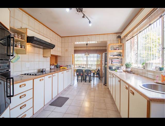 4 BEDROOM HOUSE FOR SALE IN OBSERVATORY